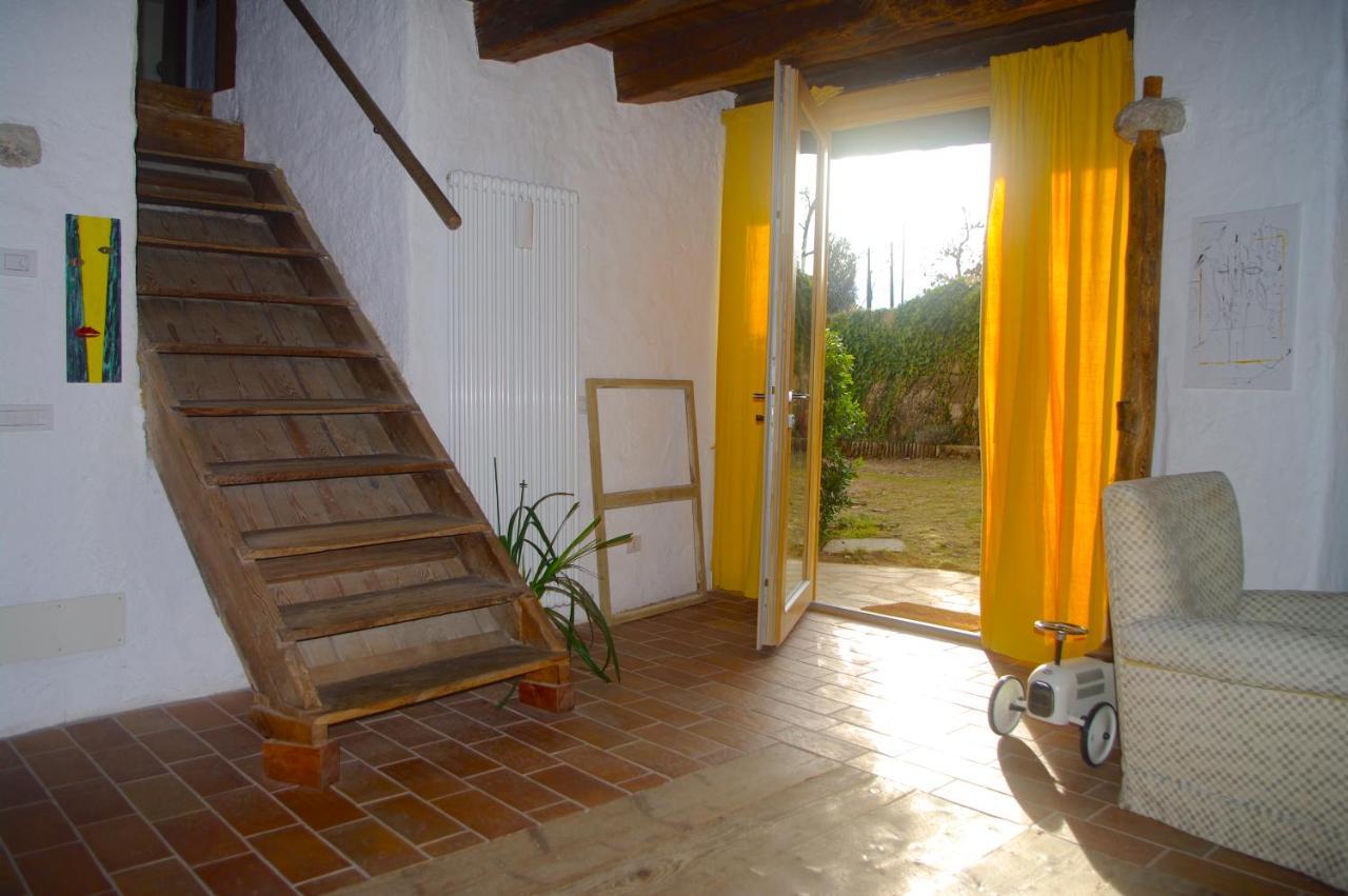 La Casa Altrui- Camere E Zona Relax Con Giardino Coredo Kültér fotó
