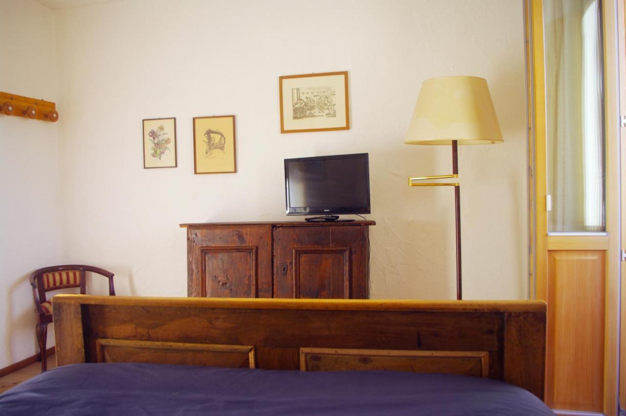 La Casa Altrui- Camere E Zona Relax Con Giardino Coredo Kültér fotó