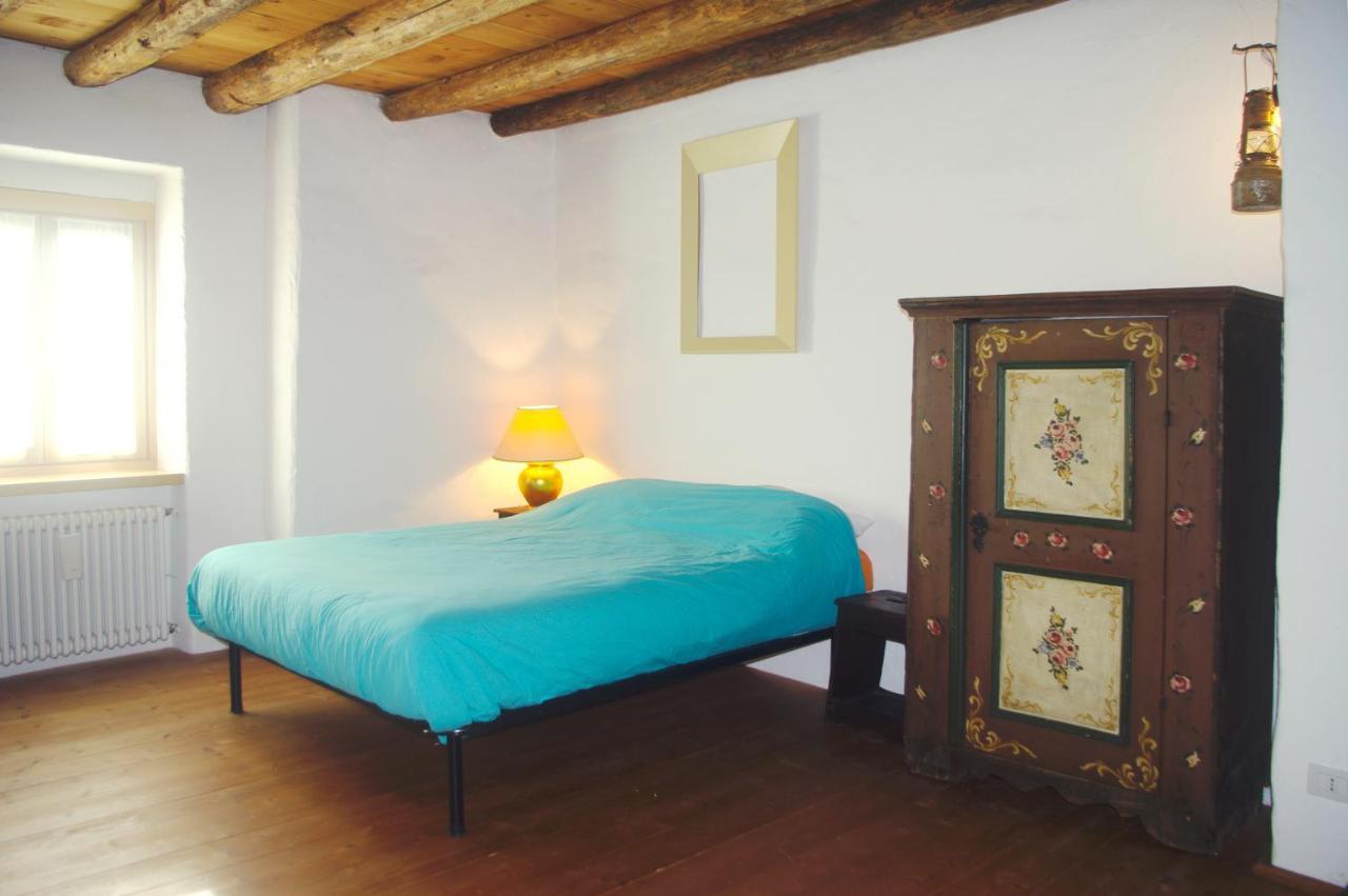 La Casa Altrui- Camere E Zona Relax Con Giardino Coredo Kültér fotó