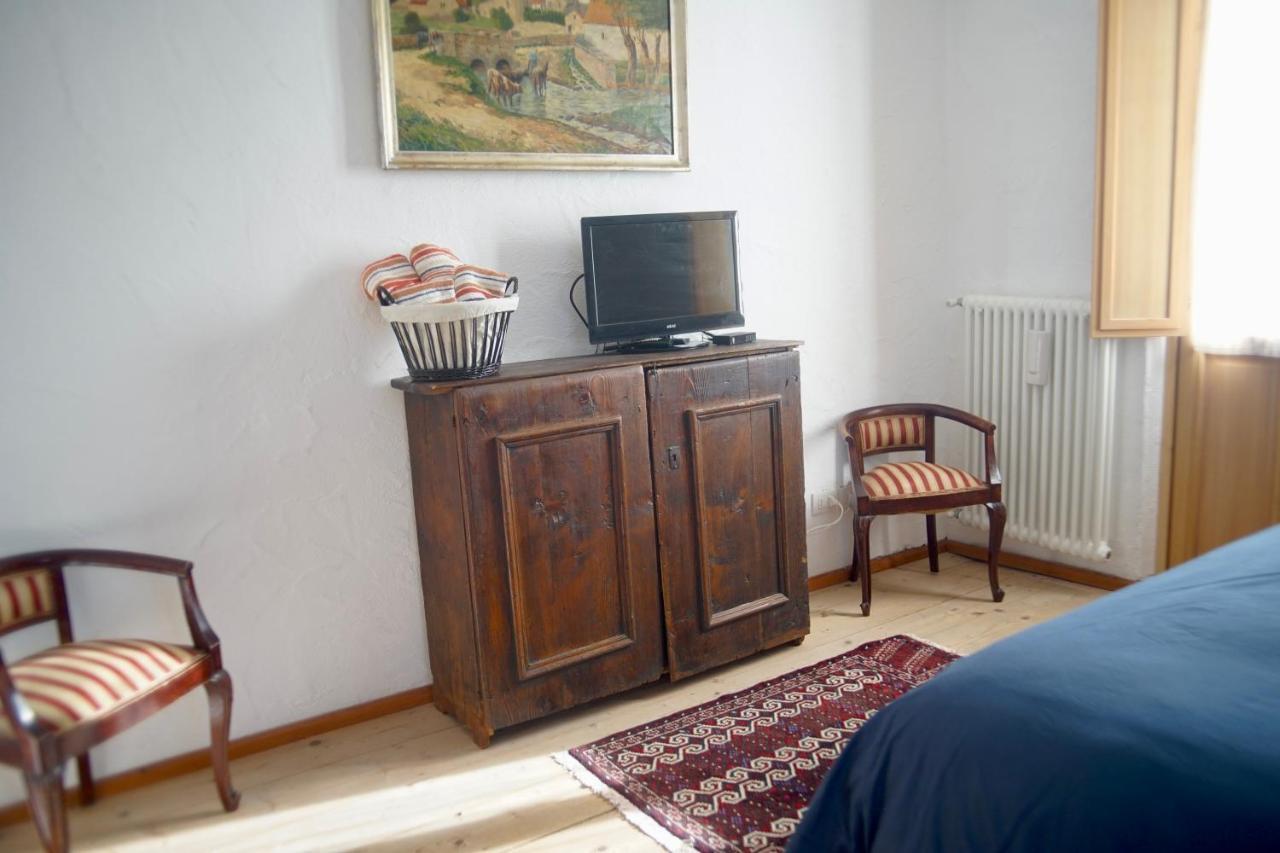 La Casa Altrui- Camere E Zona Relax Con Giardino Coredo Kültér fotó